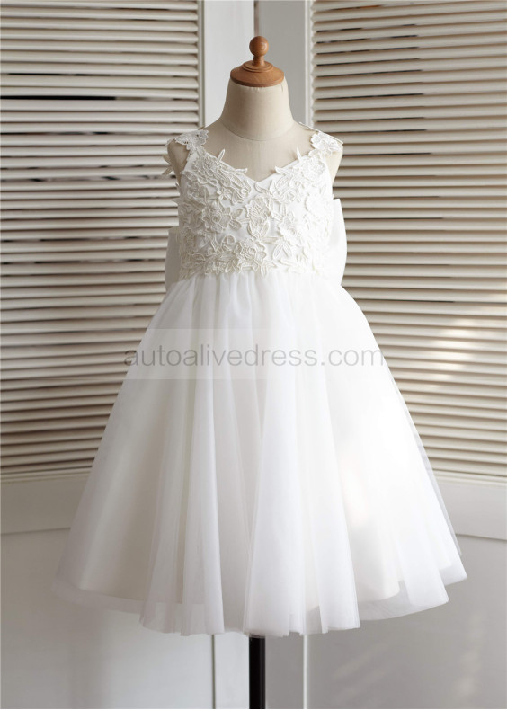 V Neckline Ivory Lace Tulle Knee Length Flower Girl Dress